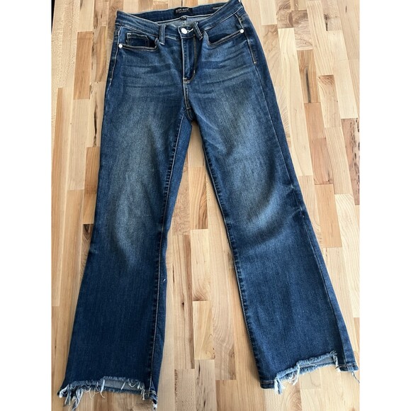 Judy Blue Denim - Judy Blue Cropped Boot Jeans Stretch Raw Step Hem Distressed Medium Wash 3/26